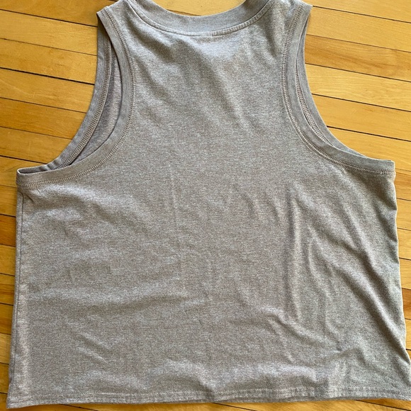 Vuori Light Tan Energy Crop Tank - Picture 4 of 4